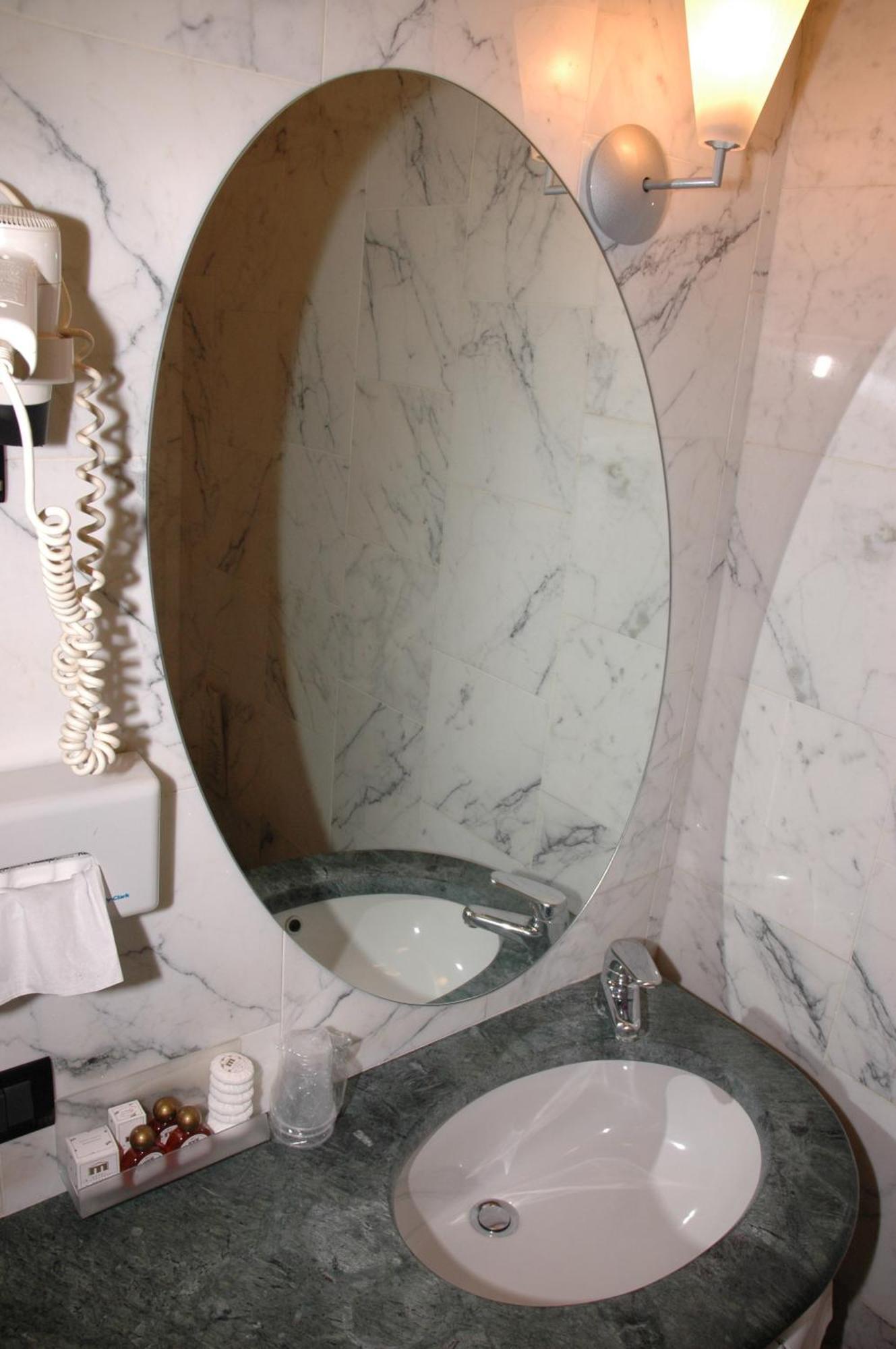 Hotel Michelangelo Palace & Spa Terni Habitación foto